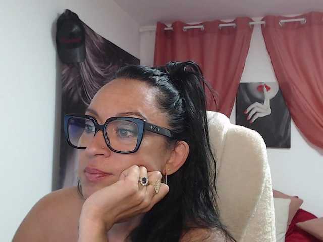 anaiza live cam on UnifiedCams