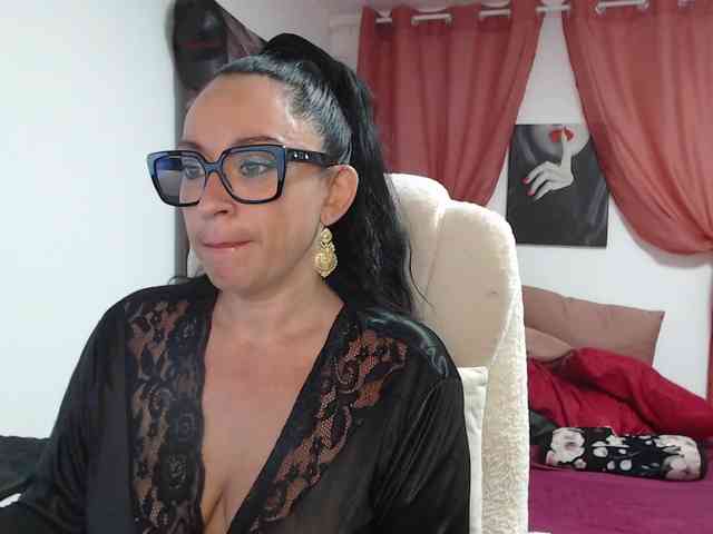 Modèle: Anaiza