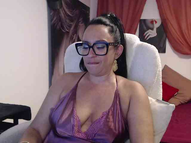 anaiza anaiza