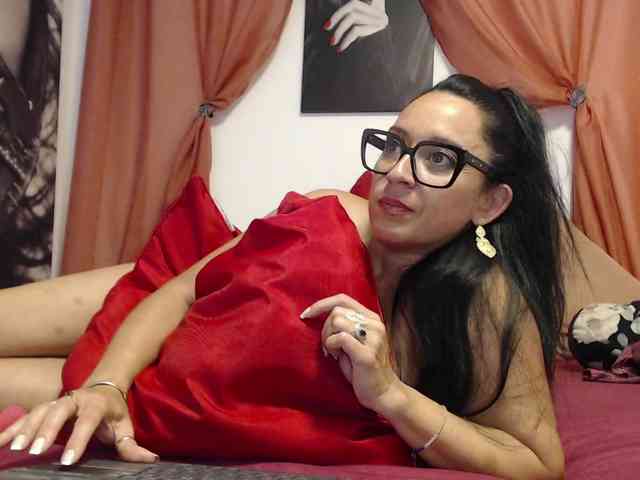 anaiza anaiza
