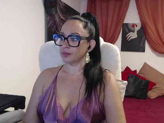 anaiza anaiza