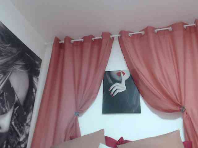 anaiza anaiza