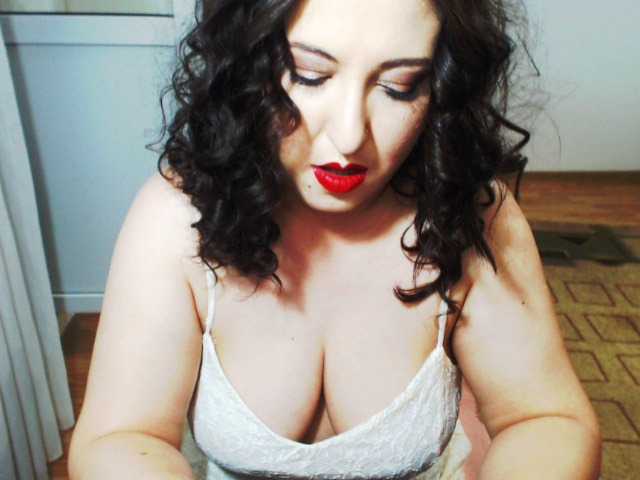 Profile and Statistics for sexycaty1 on BongaCams