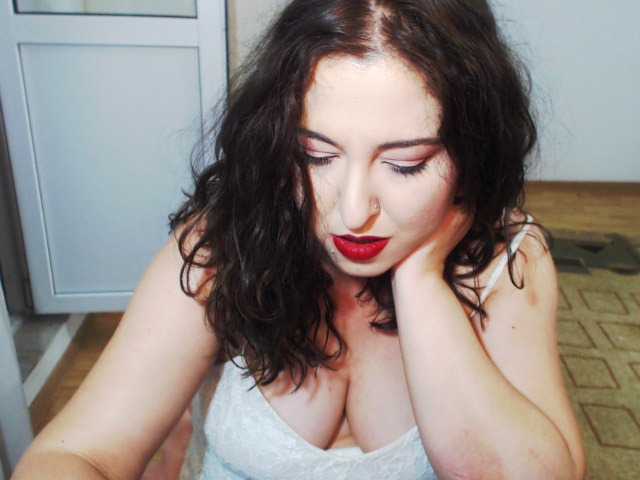 sexycaty1 live cam on BongaCams