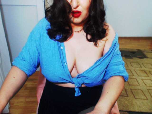 sexycaty1 live cam on BongaCams