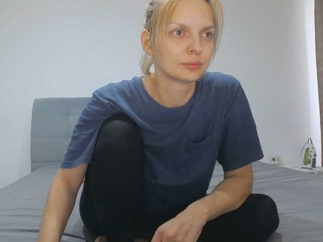 ameliex69 live webcam show