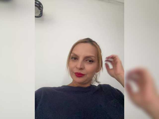 ameliex69 live webcam show