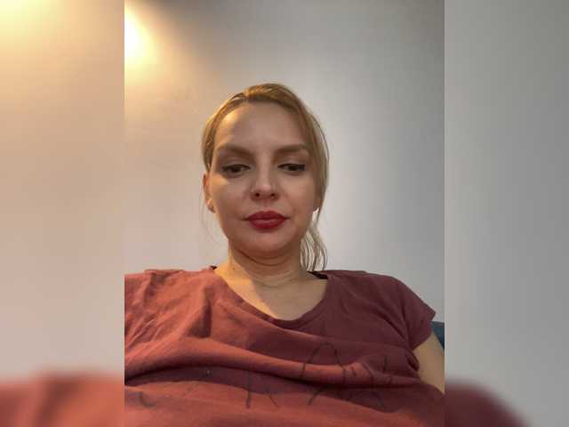 ameliex69 live cam on BongaCams