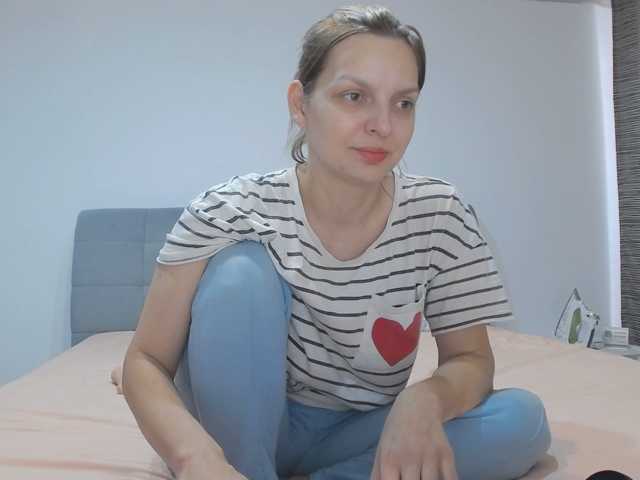 ameliex69 live cam on BongaCams