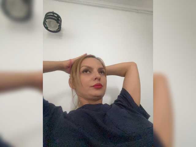 ameliex69 live webcam show