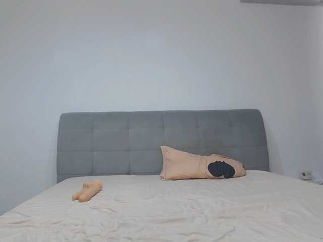ameliex69 live cam on BongaCams
