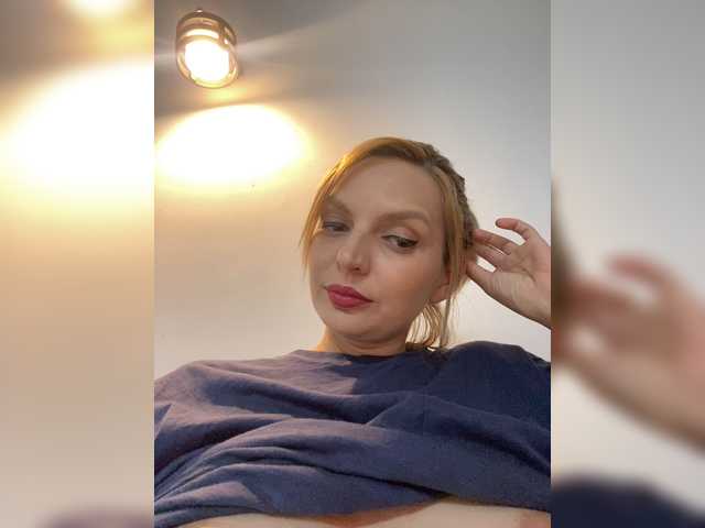 ameliex69 live cam on BongaCams
