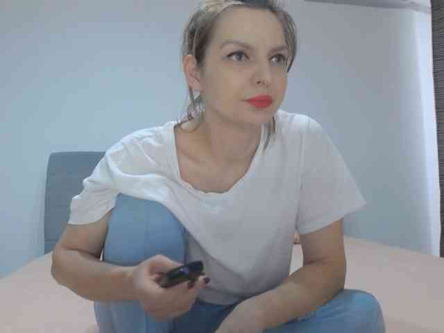 AmelieX69 webcam