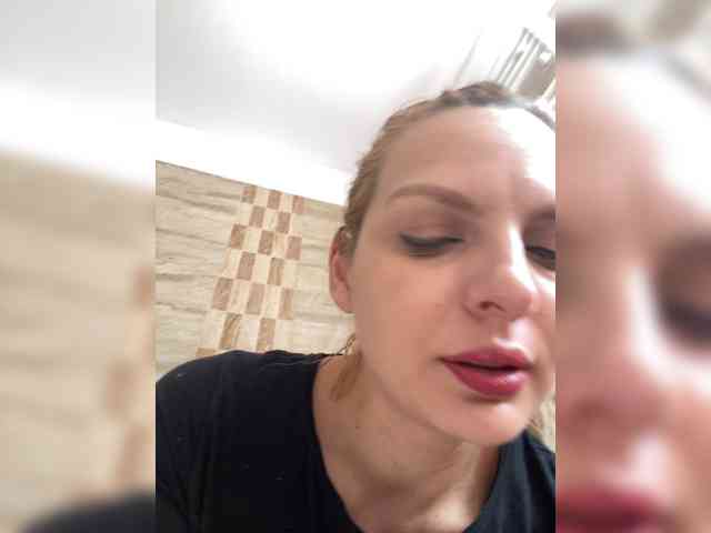 AmelieX69 webcam