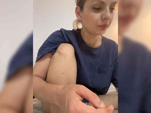 AmelieX69 webcam