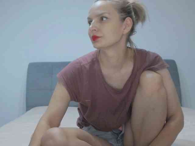 AmelieX69 webcam