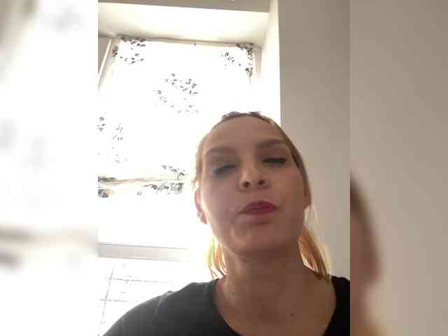 AmelieX69 webcam