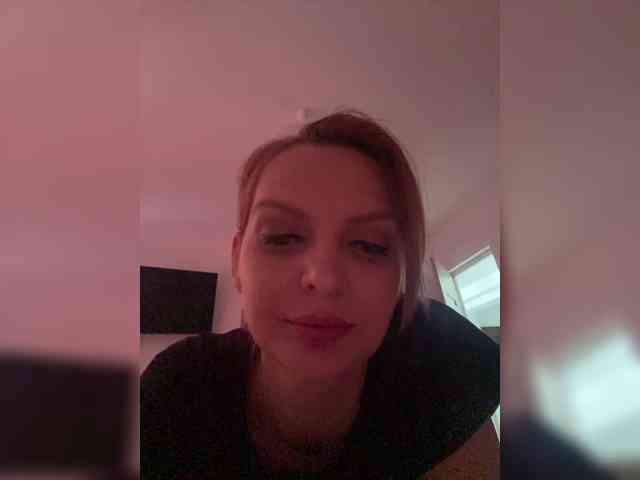 AmelieX69 webcam