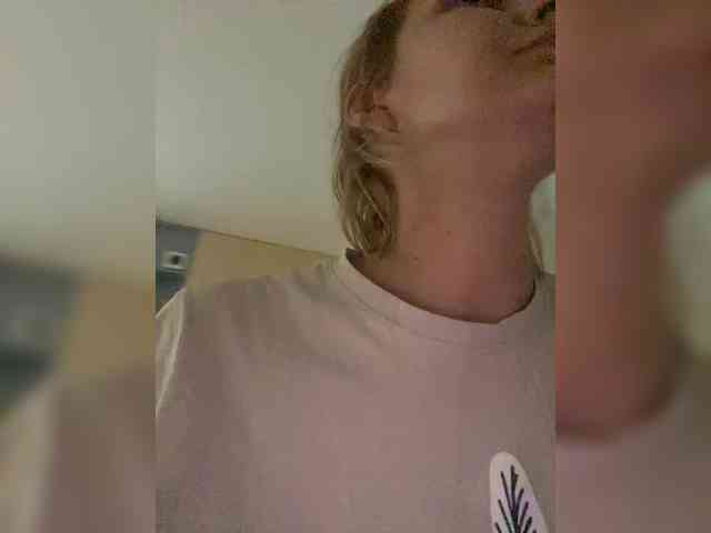 AmelieX69 webcam