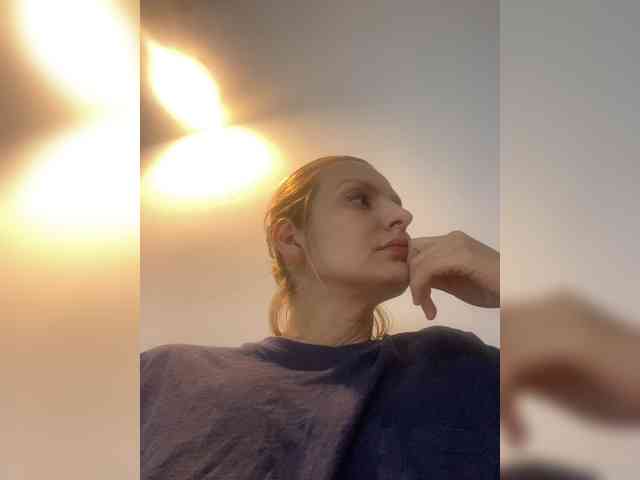 AmelieX69 webcam