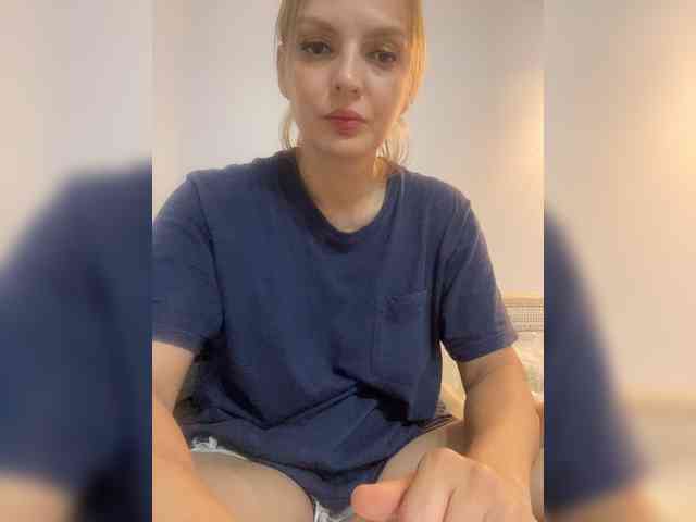 AmelieX69 webcam
