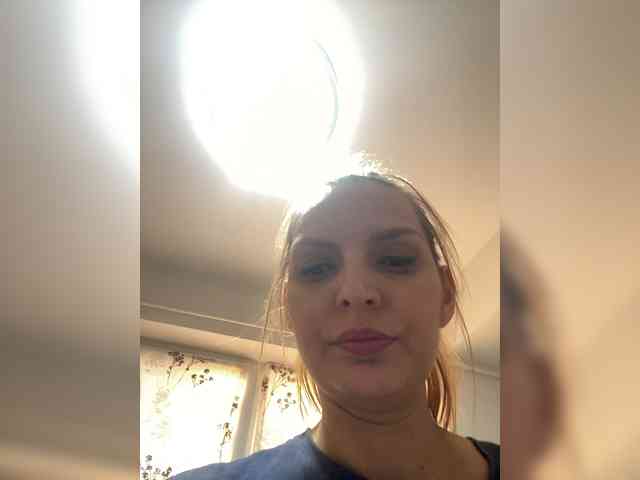 AmelieX69 webcam