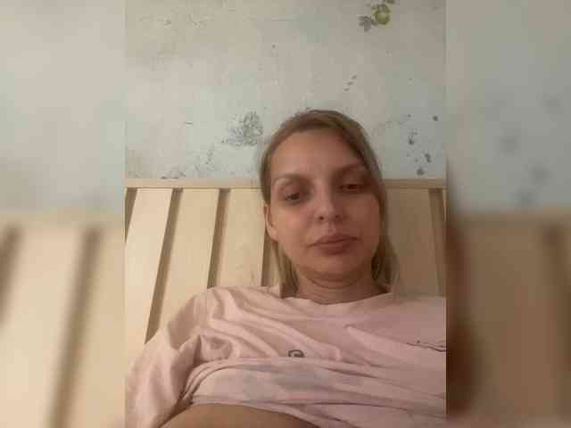 AmelieX69 webcam