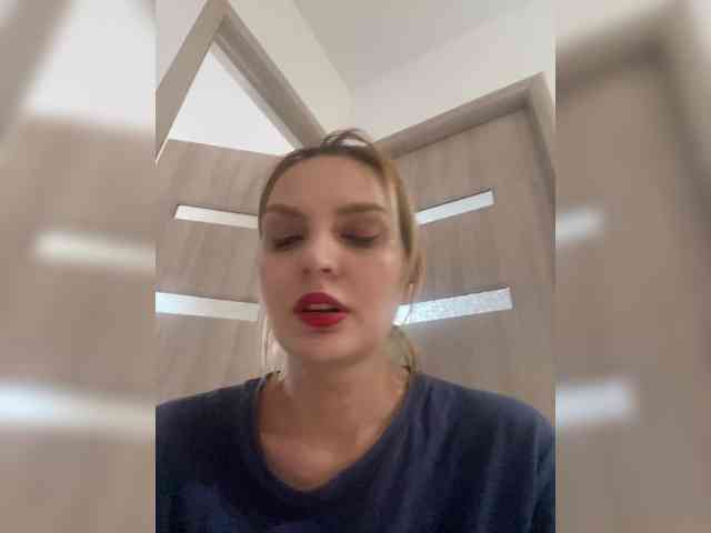 AmelieX69 webcam
