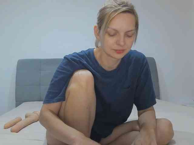 AmelieX69 webcam
