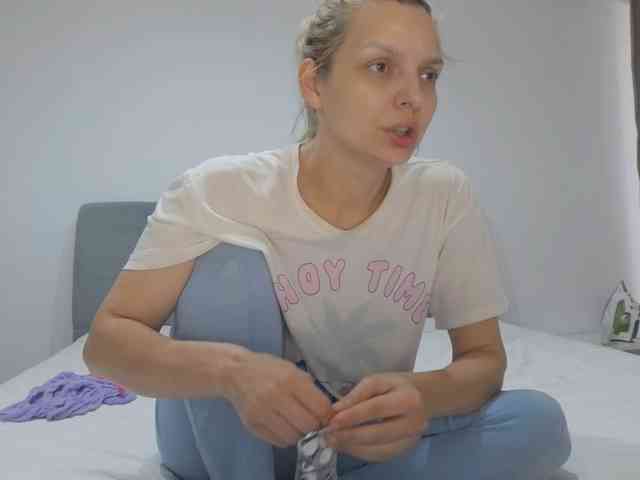 AmelieX69 webcam