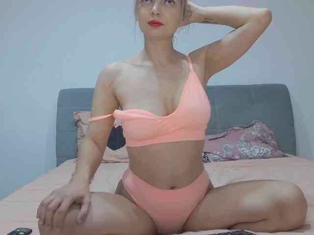 AmelieX69 webcam