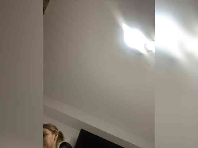 AmelieX69 webcam
