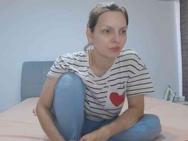 AmelieX69 webcam