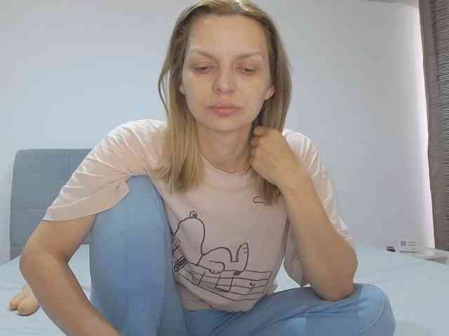 AmelieX69 webcam