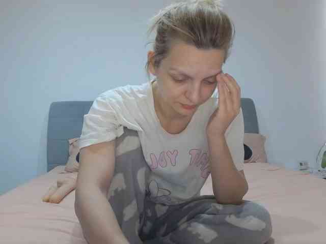 AmelieX69 webcam