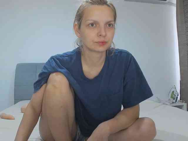 AmelieX69 webcam