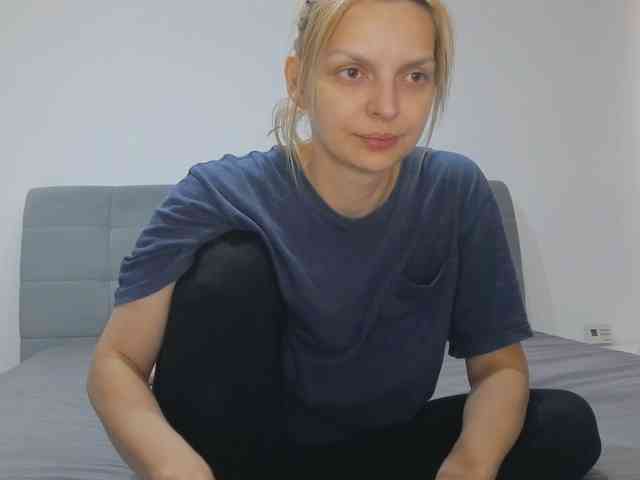 AmelieX69 webcam