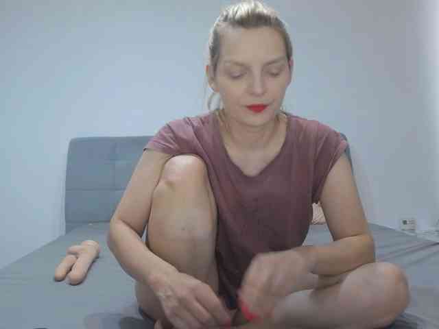 AmelieX69 webcam