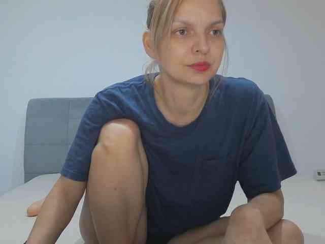 AmelieX69 webcam