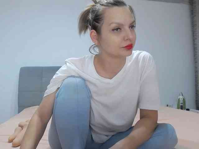 AmelieX69 webcam