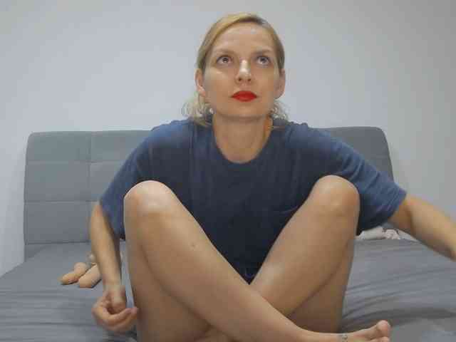AmelieX69 webcam
