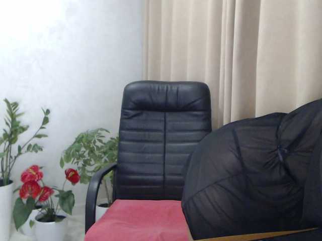 carmela4 live webcam show