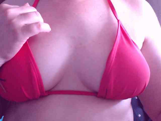 SweetBrunete webcam