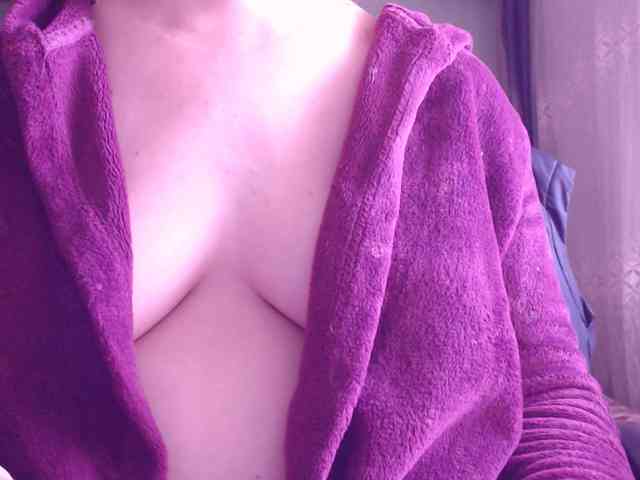 SweetBrunete webcam