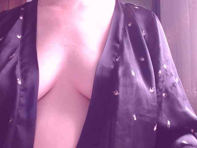 SweetBrunete webcam