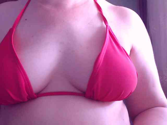 SweetBrunete webcam