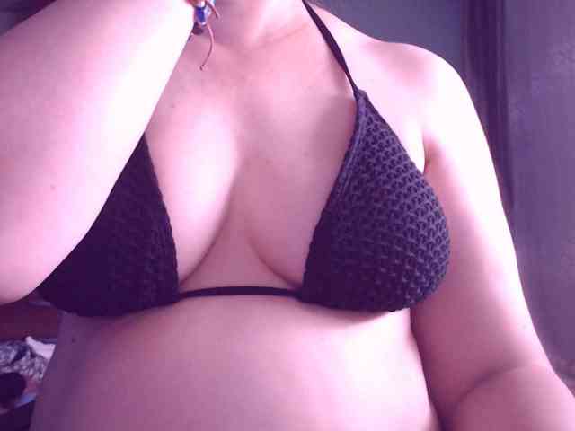SweetBrunete webcam