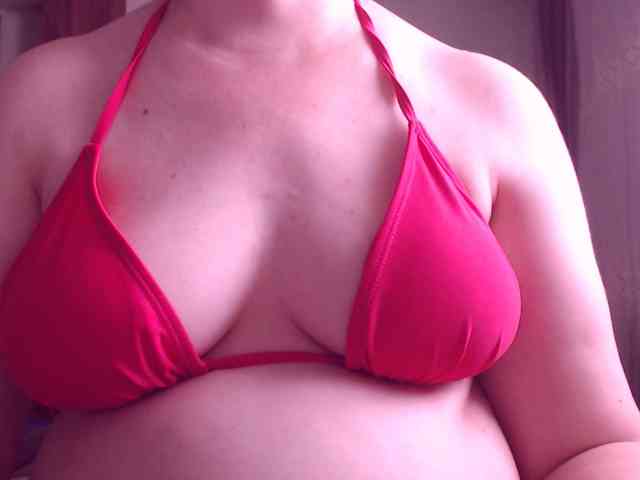 SweetBrunete webcam