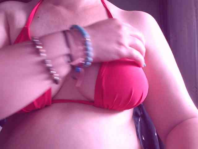 SweetBrunete webcam