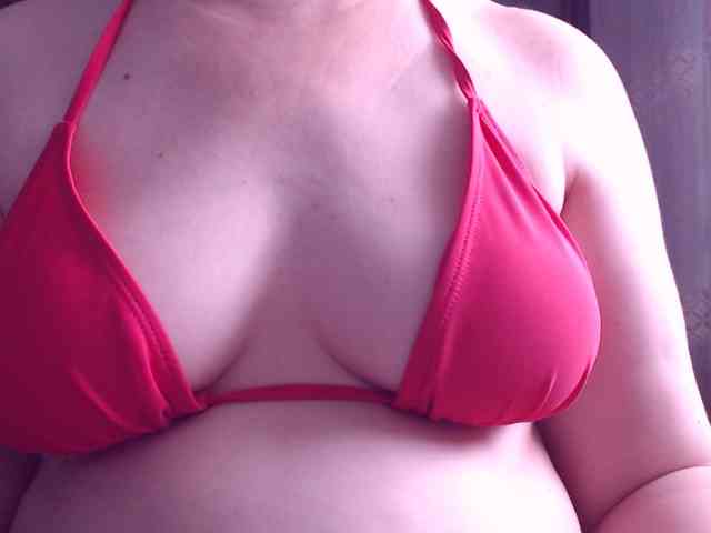 SweetBrunete webcam